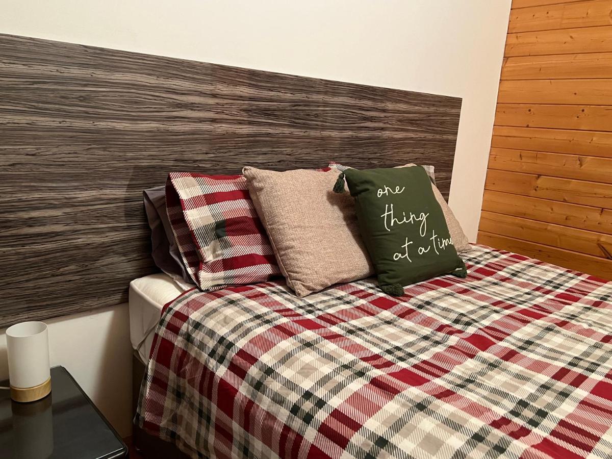 סאות' סרני Tufty Lodge, Lake Pochard Lodge 9 מראה חיצוני תמונה