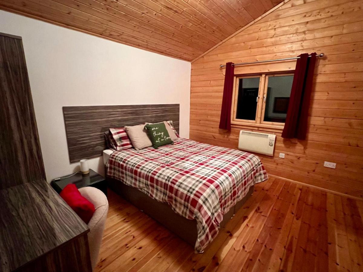 סאות' סרני Tufty Lodge, Lake Pochard Lodge 9 מראה חיצוני תמונה